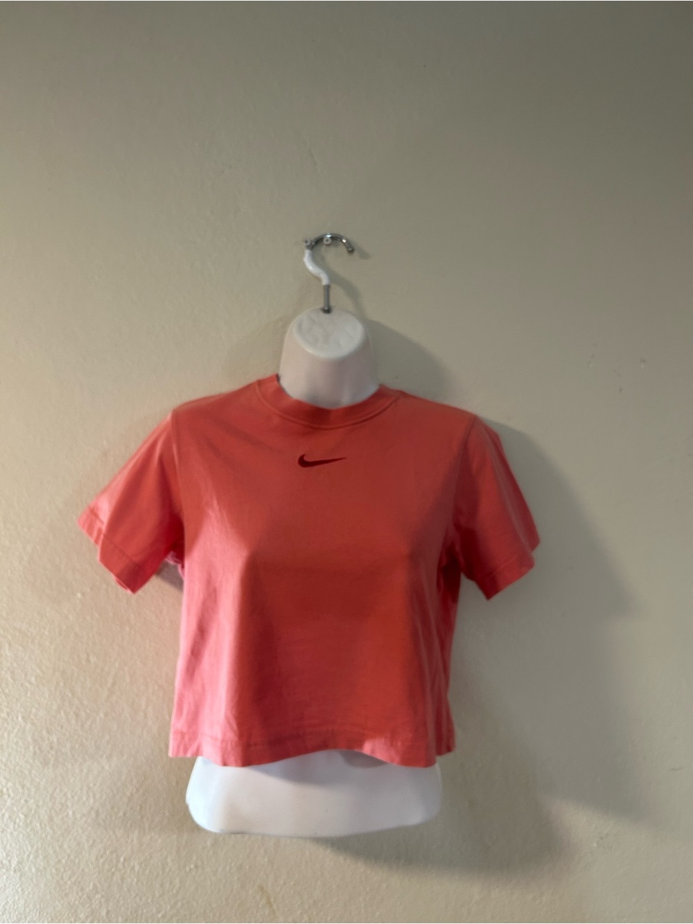 Nike Coral Pink Graphic Crop Tee for Women